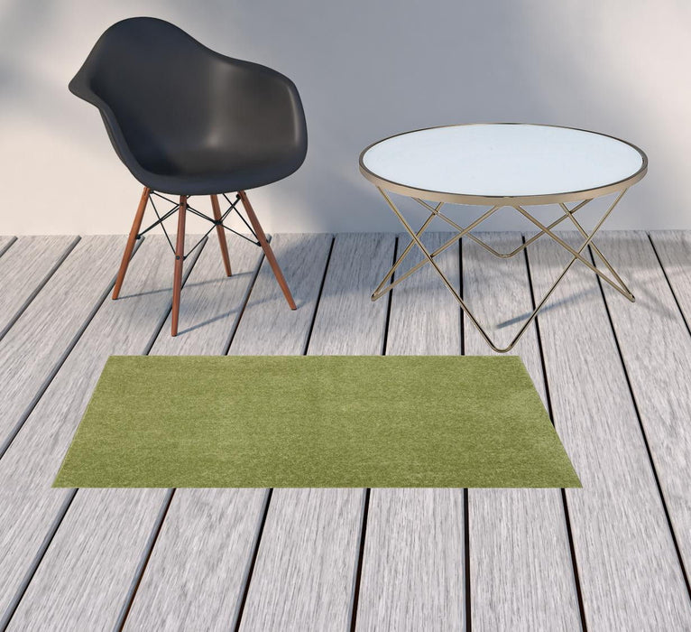 2' X 4' Non Skid Indoor / Outdoor Runner Rug - Green