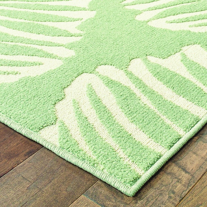 Floral Indoor / Outdoor Area Rug - Green / Ivory