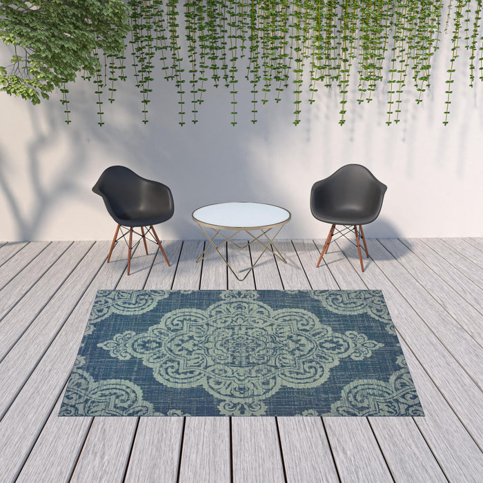 7' X 10' Oriental Stain Resistant Outdoor / Indoor Area Rug - Blue