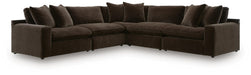 Maxton Heights - Sectional Benchcraft®