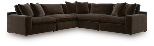Maxton Heights - Sectional Benchcraft®