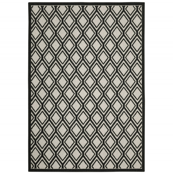 3' X 5' Geometric Stain Resistant Indoor / Outdoor Area Rug - Beige / Black