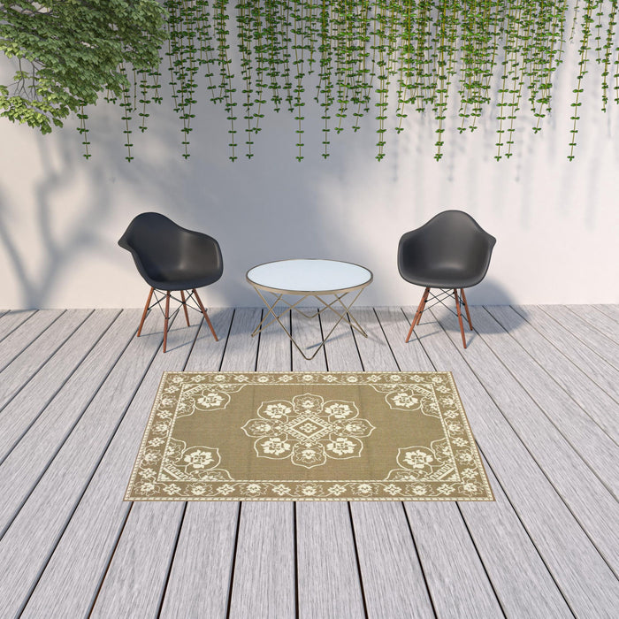 5' X 8' Oriental Stain Resistant Outdoor / Indoor Area Rug - Tan