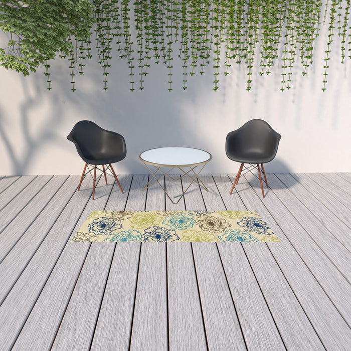 2' X 8' Floral Stain Resistant Indoor / Outdoor Area Rug - Green / Ivory