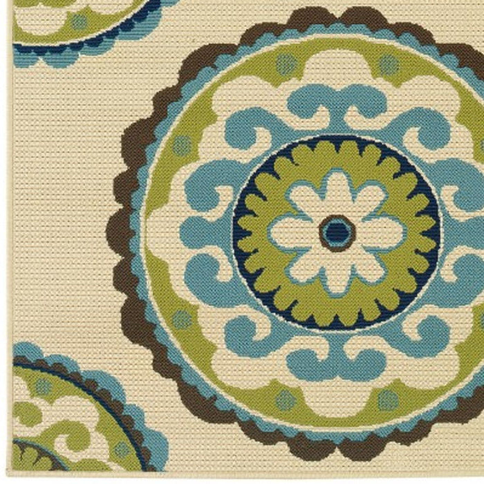 Floral Outdoor / Indoor Area Rug - Green / Ivory