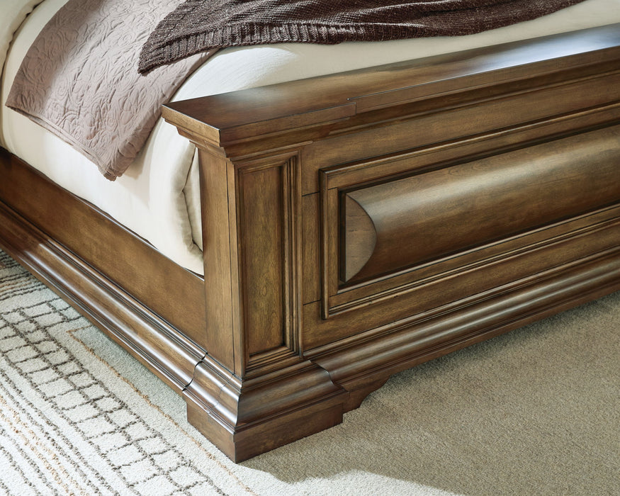 Frantanna - Panel Bed Signature Design by Ashley®