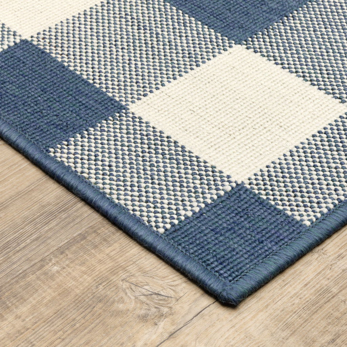 5' X 8' Geometric Stain Resistant Area Rug Outdoor / Indoor - Ivory / Blue