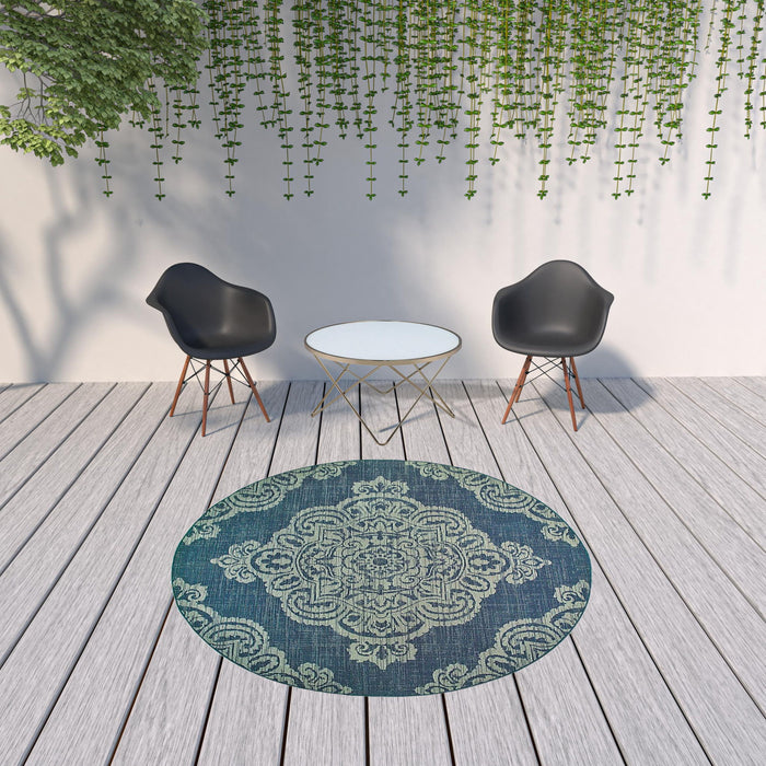 8' X 8' Round Oriental Stain Resistant Outdoor / Indoor Area Rug - Blue