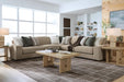 Linenhause - Sectional Benchcraft®