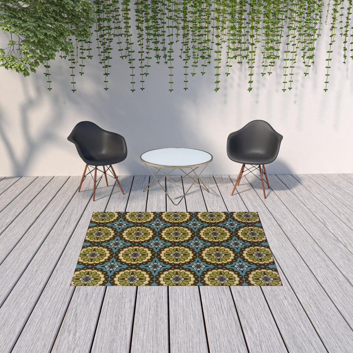 5' X 8' Floral Stain Resistant Outdoor / Indoor Area Rug - Blue / Green