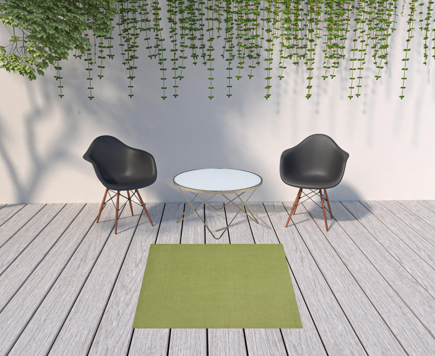 5' X 5' Square Non Skid Indoor / Outdoor Area Rug - Green