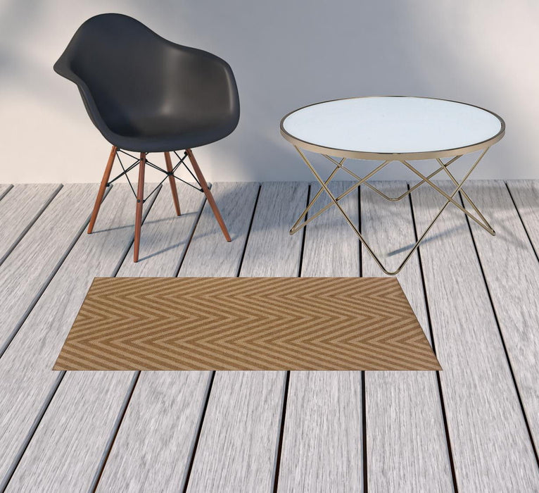 2' X 4' Geometric Stain Resistant Outdoor / Indoor Area Rug - Tan