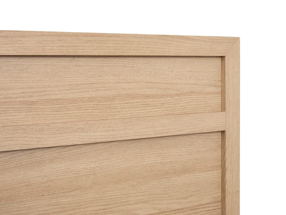 Merrifield - Panel Storage Bed Magnussen Furniture