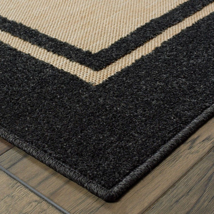 2' X 8' Indoor / Outdoor Area Rug - Beige / Black