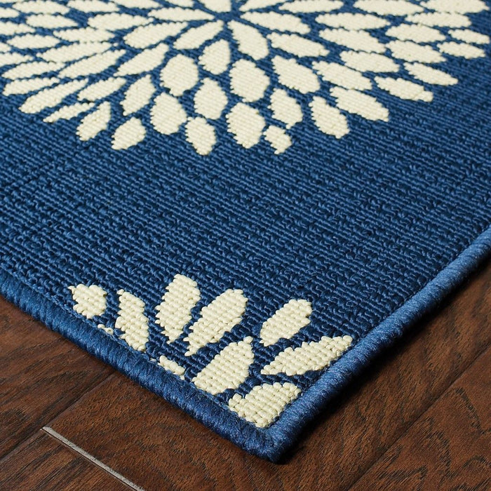 2' X 5' Floral Indoor Outdoor Area Rug - Blue