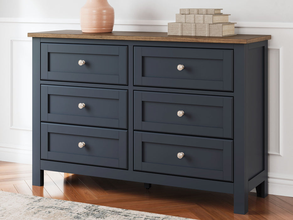 Landocken - Panel Bedroom Set Signature Design by Ashley®