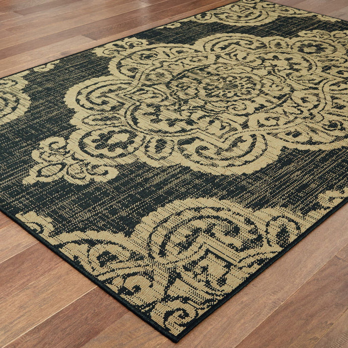 2' X 4' Oriental Stain Resistant Outdoor / Indoor Area Rug - Black / Tan