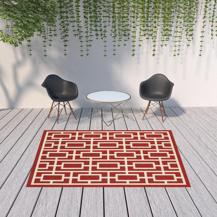 7' X 10' Geometric Stain Resistant Indoor & Outdoor Area Rug - Red / Ivory