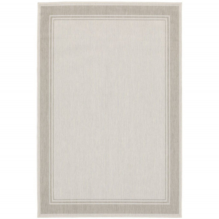 8' X 10' Outdoor / Indoor Area Rug - Gray / Ivory