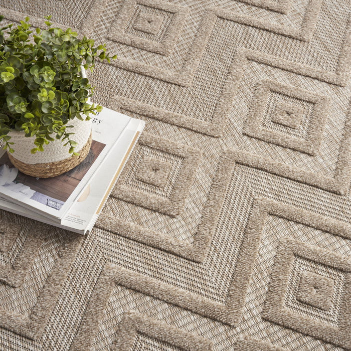 7' X 10' Geometric Flatweave Area Rug - Beige