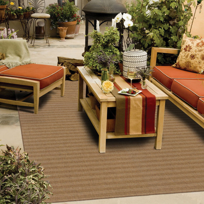 5' X 8' Striped Stain Resistant Indoor / Outdoor Area Rug - Tan