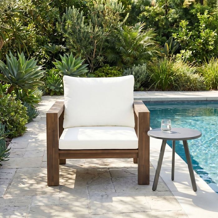 Stylish Outdoor Armchair With Cushion For Garden Hearth and Haven