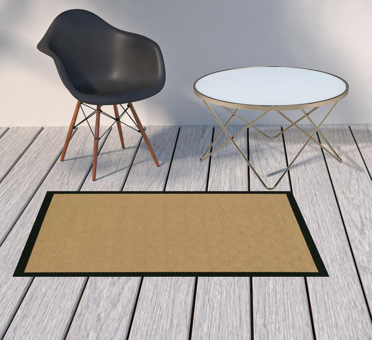 2' X 4' Indoor / Outdoor Area Rug - Beige / Black