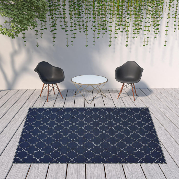 8' X 11' Geometric Stain Resistant Area Rug Indoor / Outdoor - Ivory / Blue