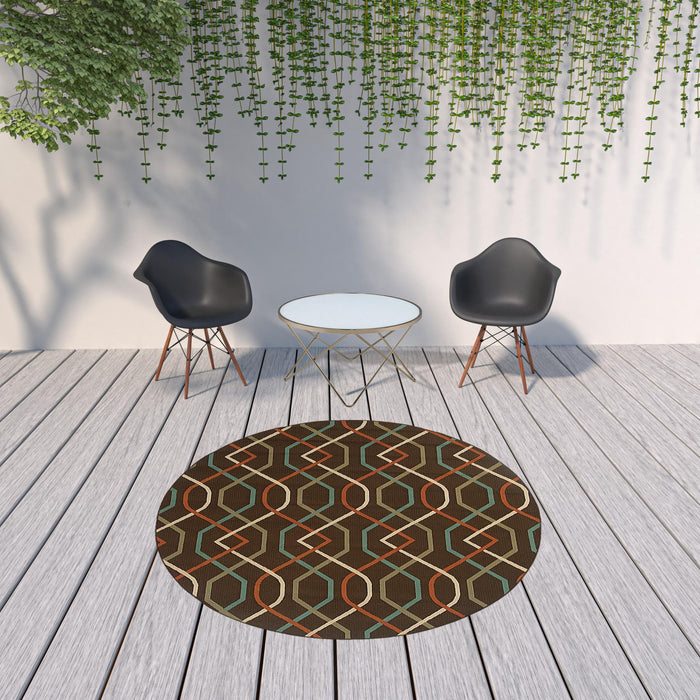 8' X 8' Round Geometric Stain Resistant Outdoor / Indoor Area Rug - Brown / Ivory