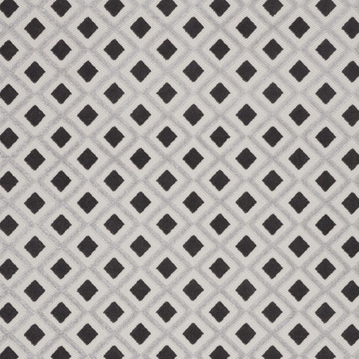 12' X 15' Gingham Non Skid Indoor / Outdoor Area Rug - Black / White