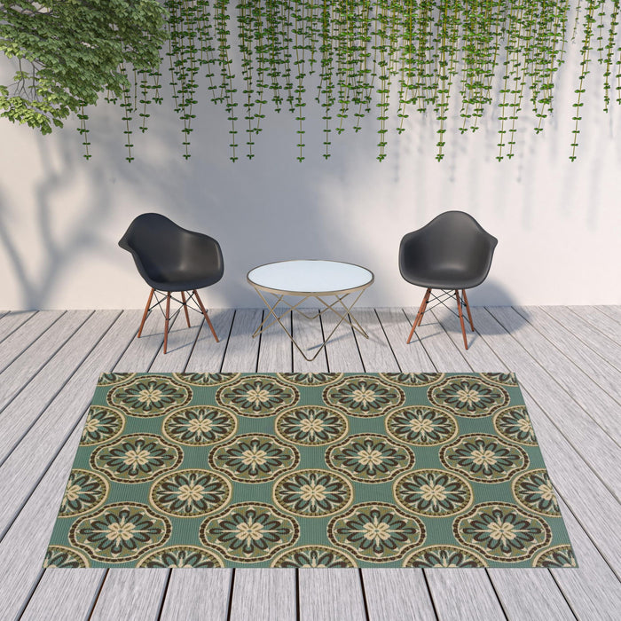 8' X 11' Floral Stain Resistant Indoor / Outdoor Area Rug - Blue / Ivory