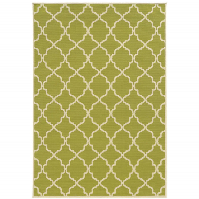 9' X 13' Geometric Stain Resistant Indoor & Outdoor Area Rug - Green / Ivory