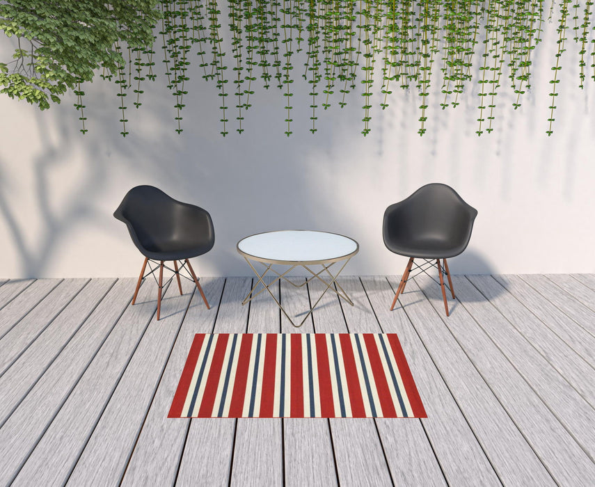 4' X 6' Geometric Stain Resistant Outdoor / Indoor Area Rug - Red / Ivory