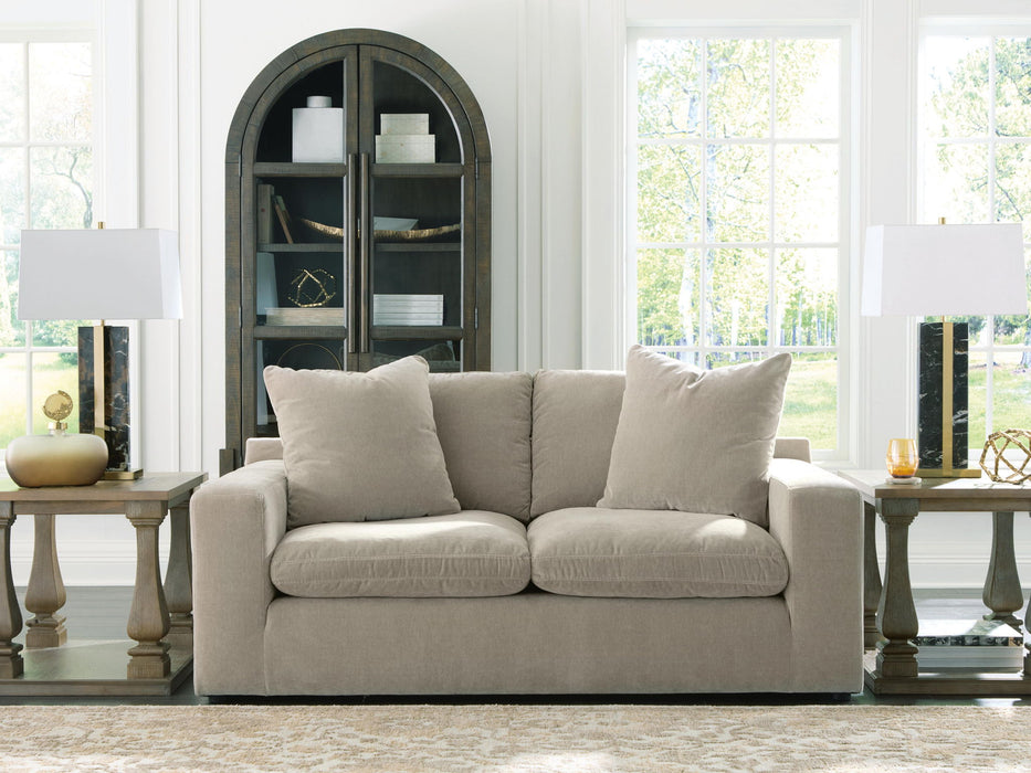 Maxton Heights - Loveseat Benchcraft®