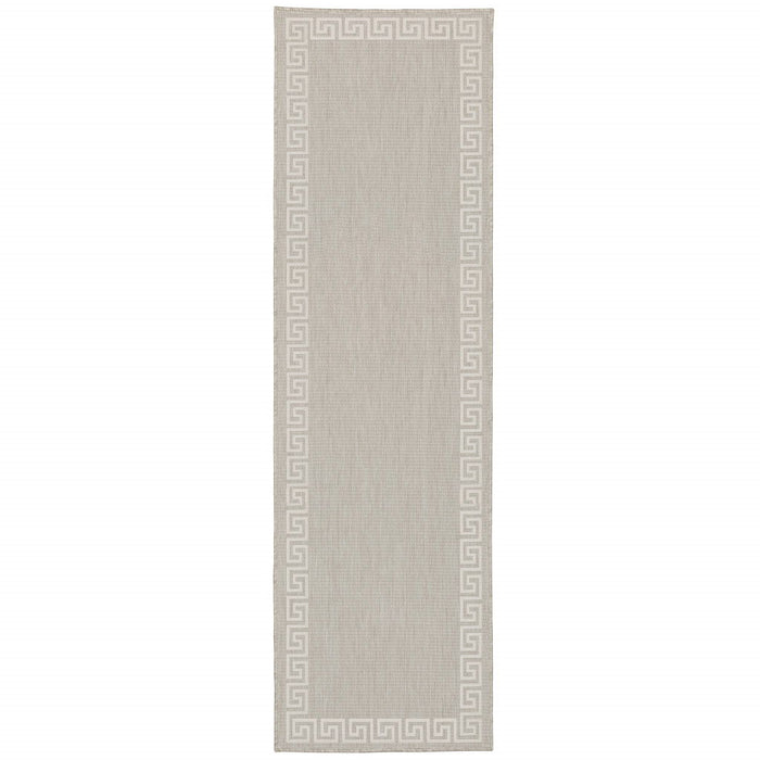 2' X 7' Stain Resistant Indoor / Outdoor Area Rug - Gray / Ivory