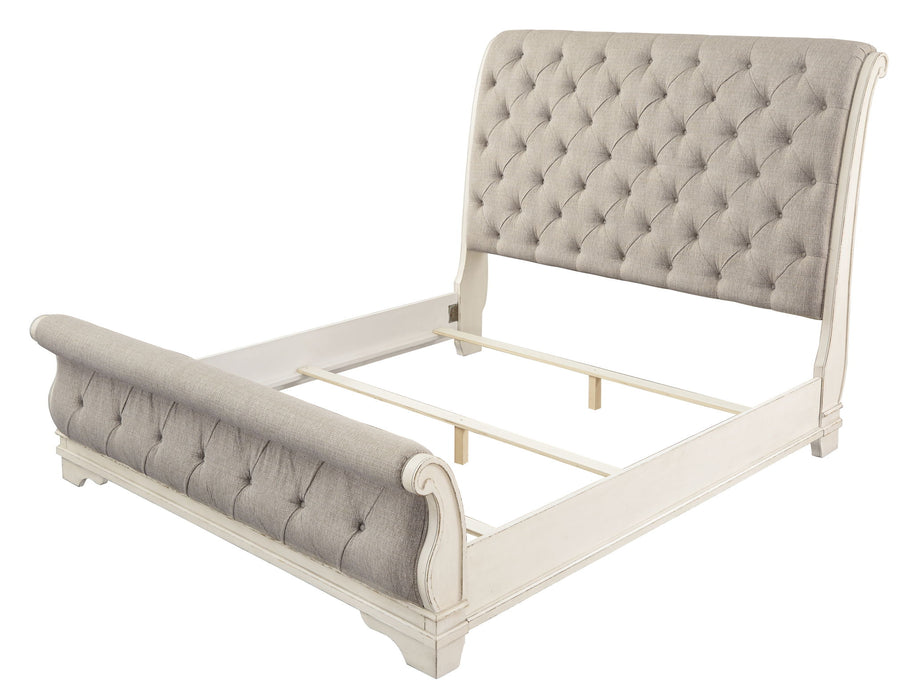 Realyn - Upholstered Sleigh Bed Signature Design by Ashley®