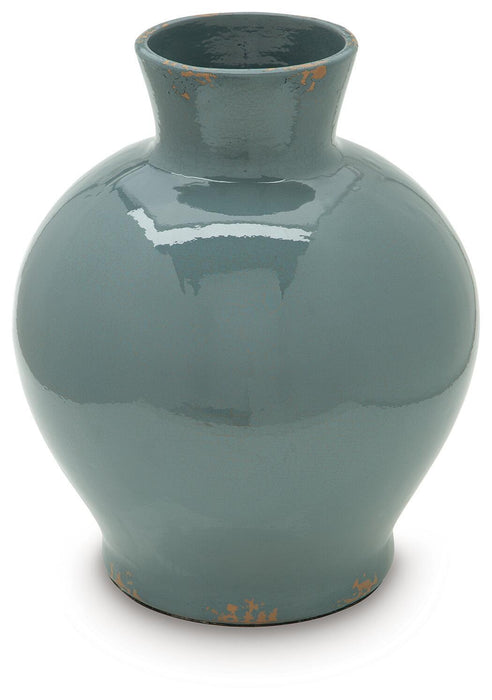 Giliburgh - Vase Signature Design by Ashley®