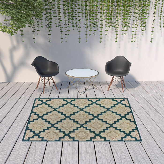 7' X 9' Geometric Stain Resistant Indoor & Outdoor Area Rug - Blue / Gray