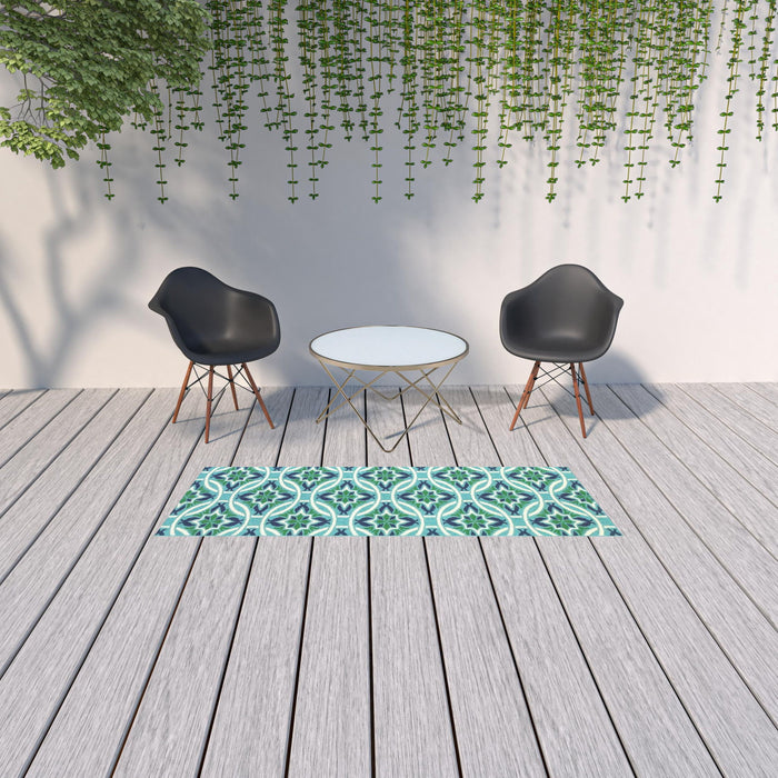 2' X 8' Geometric Stain Resistant Outdoor / Indoor Area Rug - Blue / Green