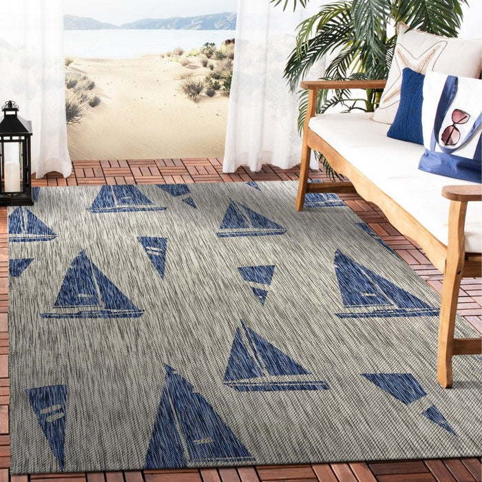 5' X 7' Indoor / Outdoor Area Rug - Gray