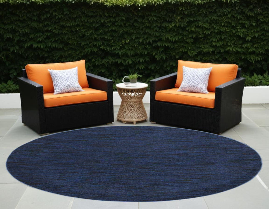 8' Round Stain Resistant Indoor / Outdoor Area Rug - Midnight Blue