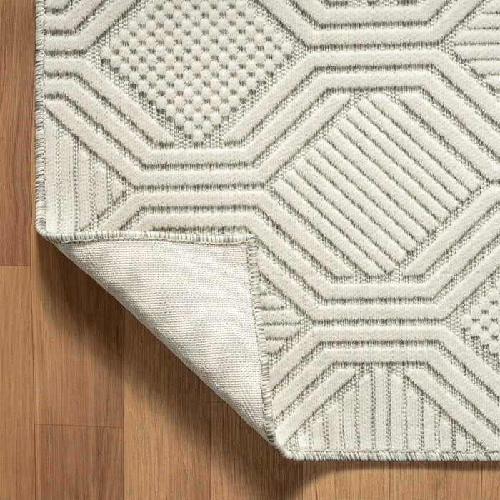 8' X 10' Geometric Stain Resistant Indoor & Outdoor Area Rug - Ivory / Gray