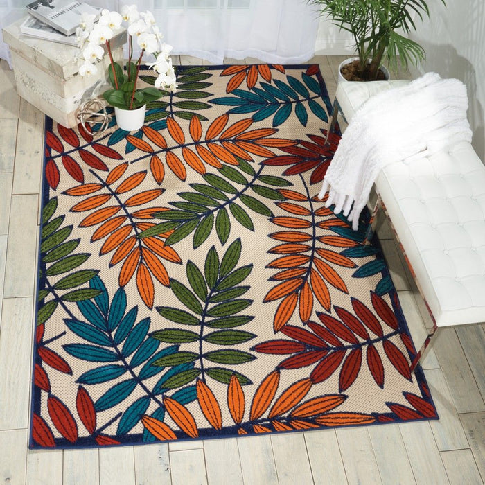 5' X 8' Floral Indoor & Outdoor Area Rug - Ivory / Blue