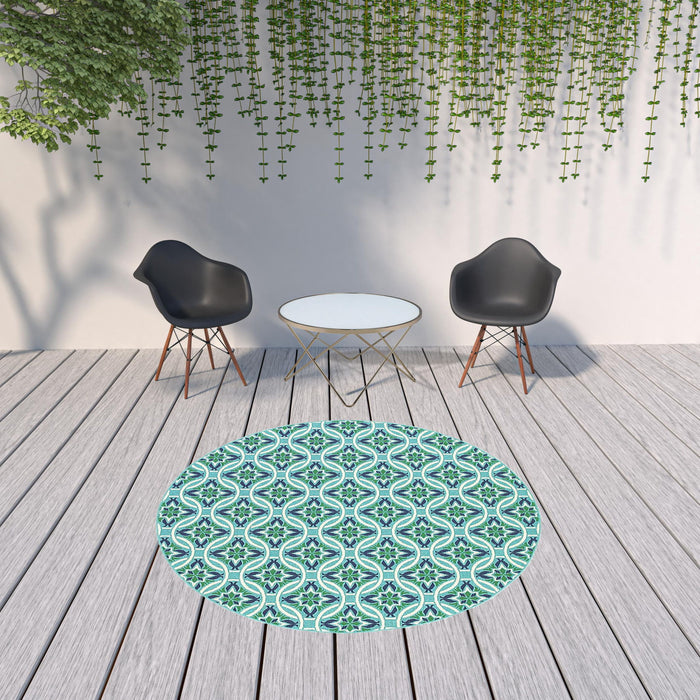 8' X 8' Round Geometric Stain Resistant Indoor & Outdoor Area Rug - Blue / Green