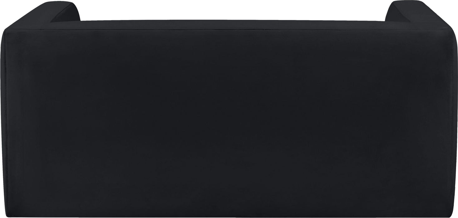 Henson - Loveseat Meridian Furniture