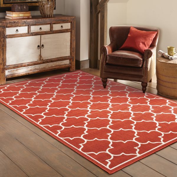 2' X 3' Indoor / Outdoor Area Rug - Red / Ivory