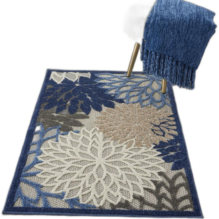 3' X 4' Floral Indoor / Outdoor Area Rug - Blue / Gray