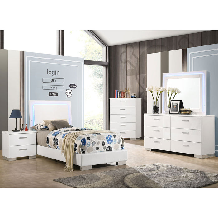 Dulcey - 5 Piece Twin Bedroom Set With LED Headboard - Gloss White