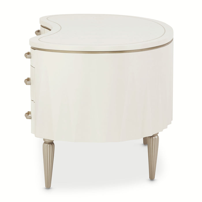 London Place - Desk - Creamy Pearl Michael Amini