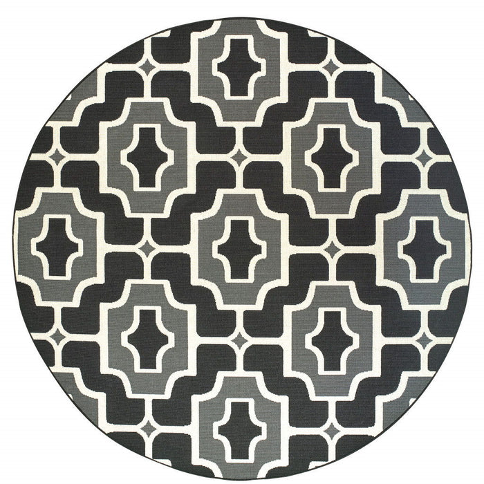 8' X 8' Round Geometric Stain Resistant Indoor / Outdoor Area Rug - Black / Gray